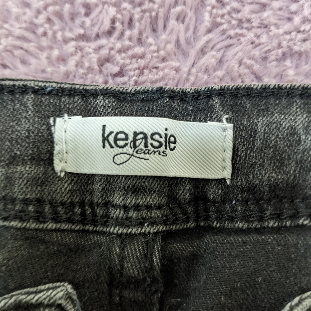 Kensie cropped black distressed jeans